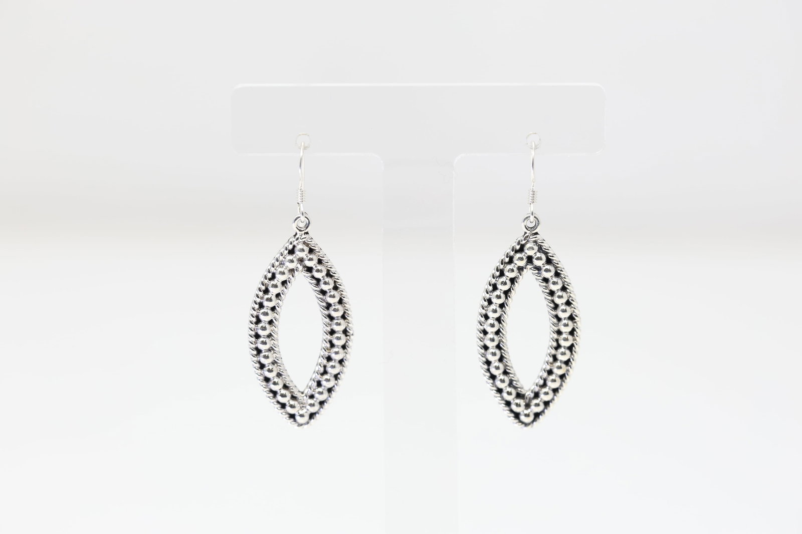 Native America Navajo Sterling Silver Design Dangling Earring's By James Bahe.: This is a Native America Navajo Sterling Silver Design Dangling Earring's By James Bahe.