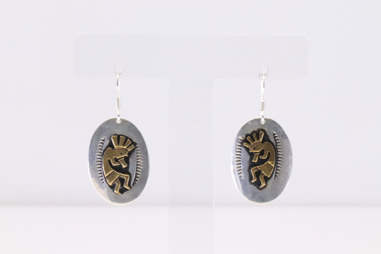 Native America Navajo Sterling Silver Kokopelli Cuff Dangling Earring's By T&R Singer.: This is a Native America Navajo Sterling Silver Kokopelli Cuff Dangling Earring's By T&R Singer.