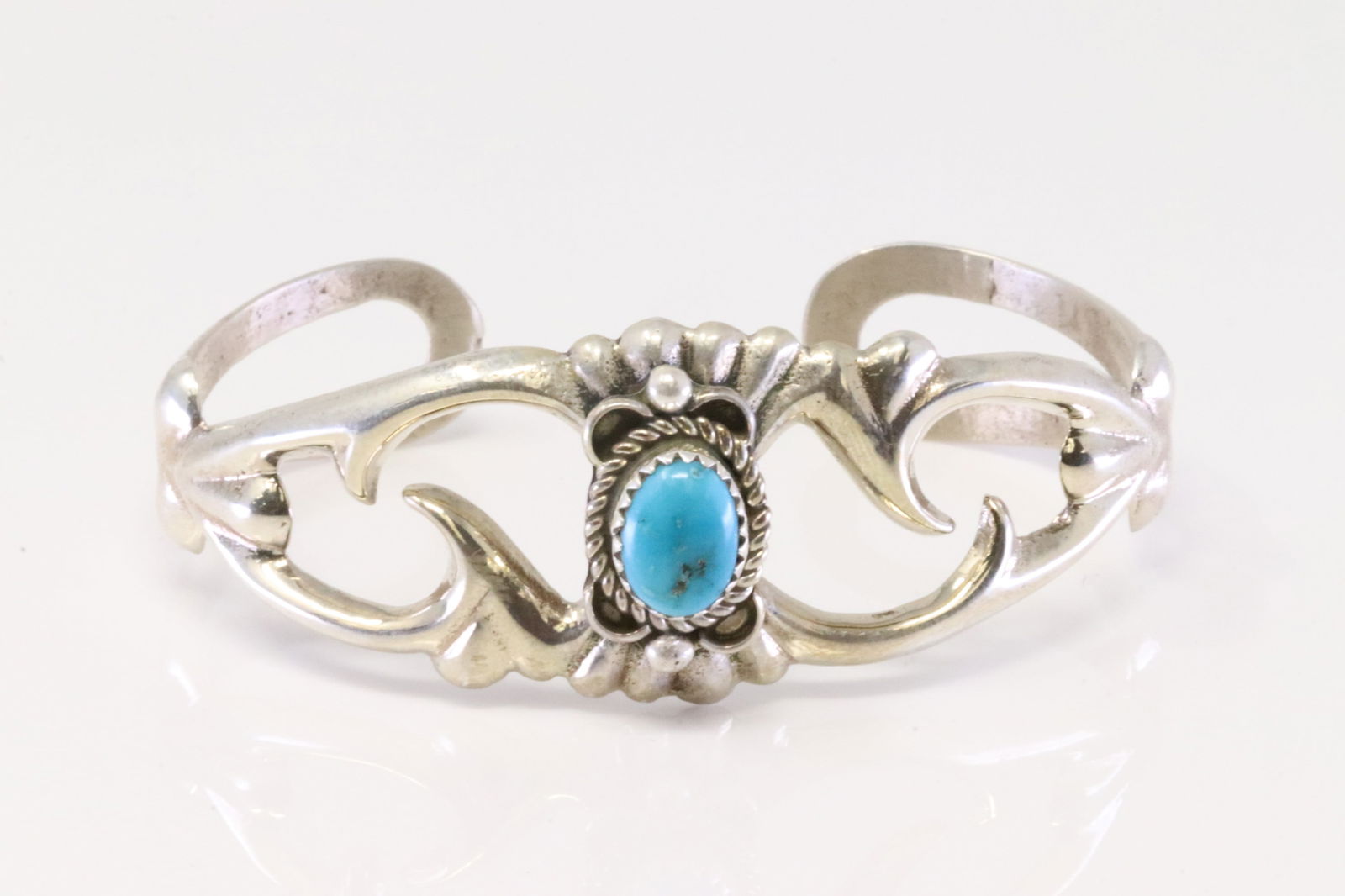 Native America Navajo Sterling Silver Turquoise Bracelet Cuff By Lorraine Chee. (1 of 4)