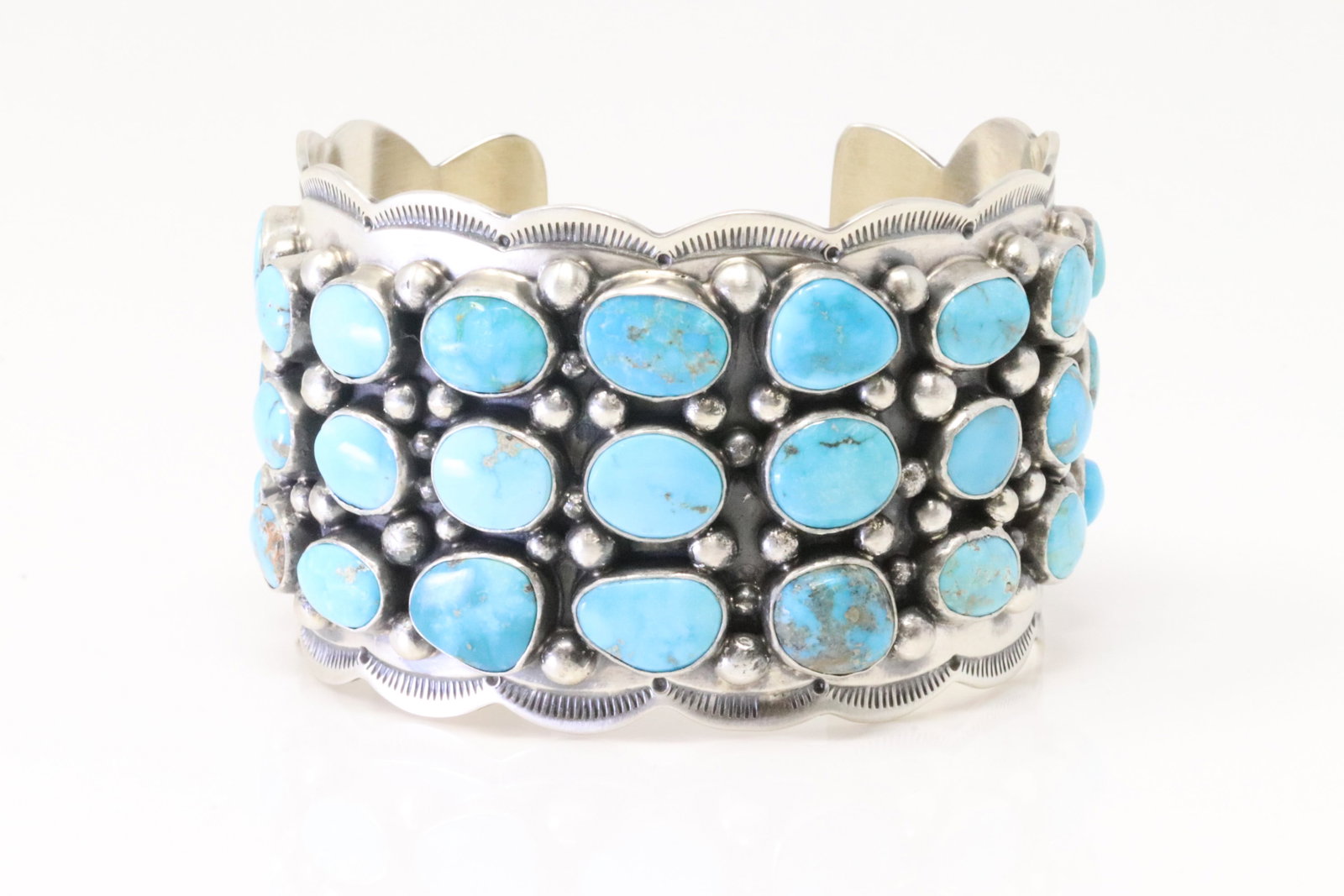 Native America Navajo Sterling Silver Kingman Turquoise Bracelet By Tom Lewis.: This is a Native America Navajo Sterling Silver Kingman Turquoise Bracelet By Tom Lewis.