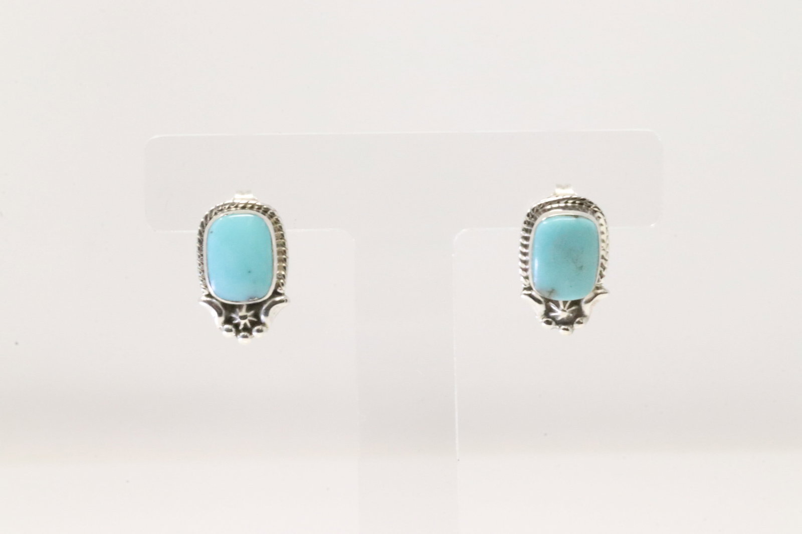 Native America Navajo Sterling Silver Turquoise Post Earring's By Etta Larry.: This is a Native America Navajo Sterling Silver Turquoise Post Earring's By Etta Larry.
