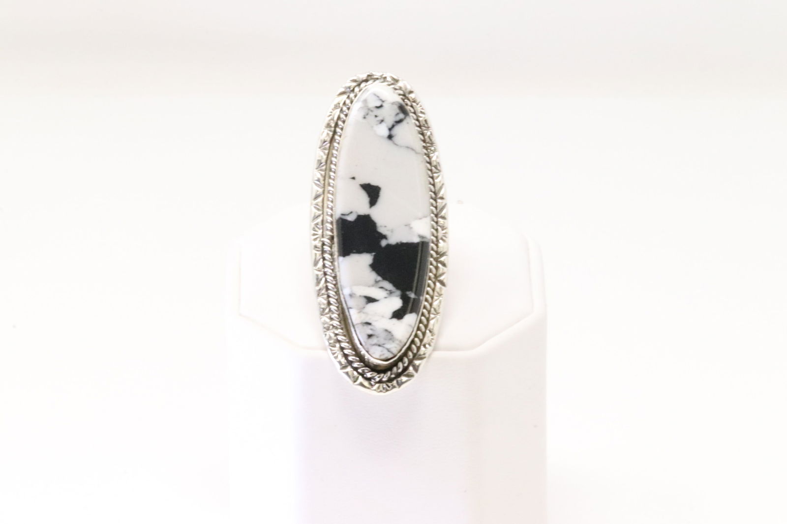 Native America Navajo Sterling Silver Synthetic White Buffalo Ring By Y.Y. (1 of 4)