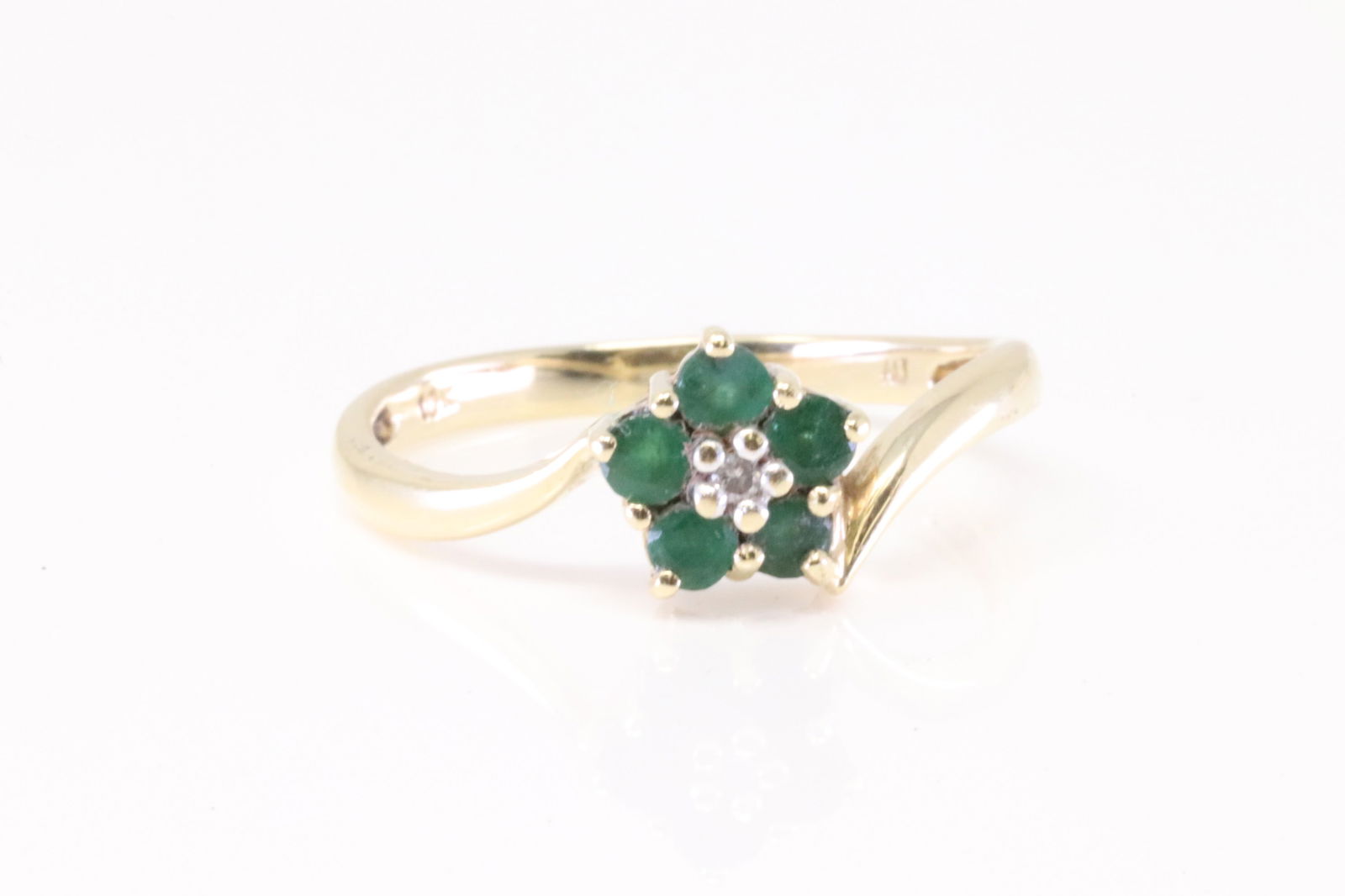 Emerald & Diamond Flower Ring 14Kt. (1 of 4)