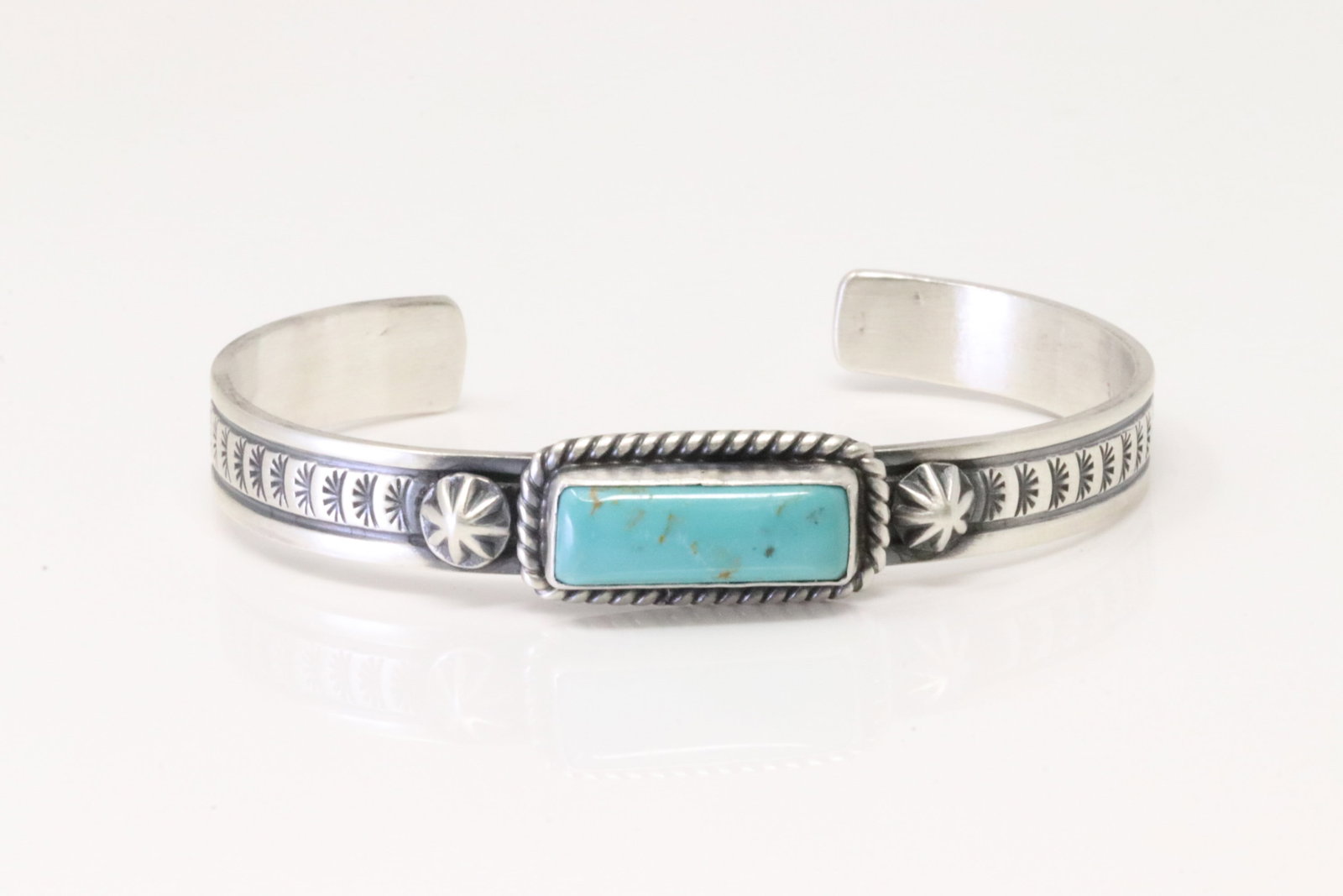 Native America Navajo Sterling Silver Kingman Turquoise Bracelet By Rick Enriquez.: This is a Native America Navajo Sterling Silver Kingman Turquoise Bracelet By Rick Enriquez.