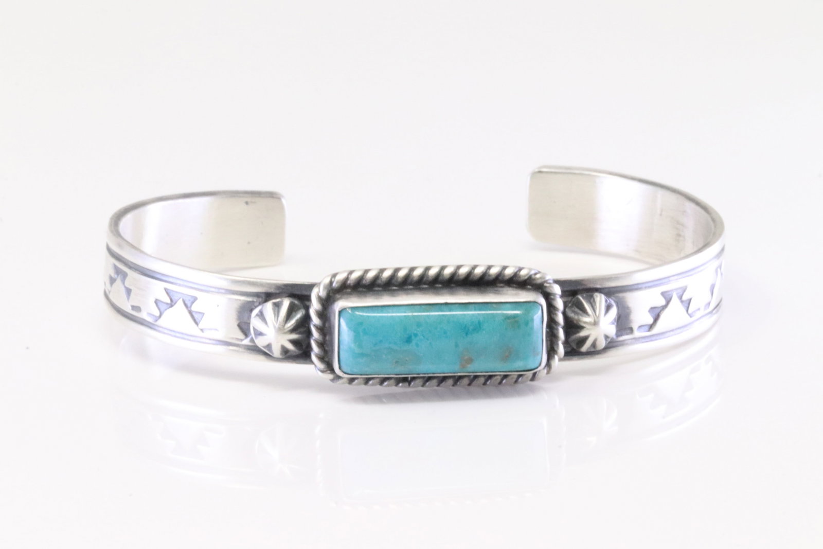 Native America Navajo Sterling Silver Kingman Turquoise Bracelet By Rick Enriquez.: This is a Native America Navajo Sterling Silver Kingman Turquoise Bracelet By Rick Enriquez.