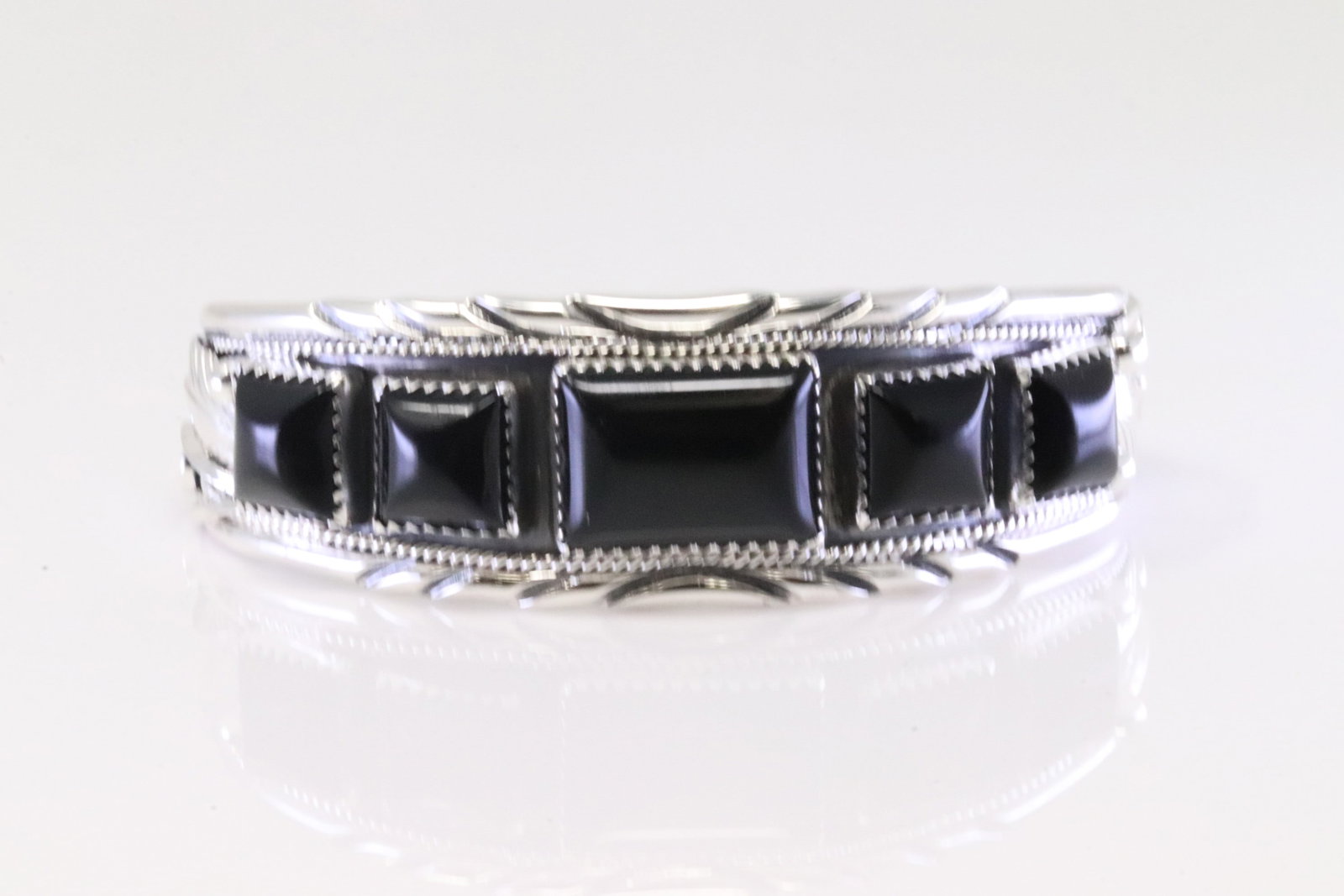 Native America Navajo Sterling Silver Black Onyx Bracelet By Davey Morgan.: This is a Native America Navajo Sterling Silver Black Onyx Bracelet By Davey Morgan.