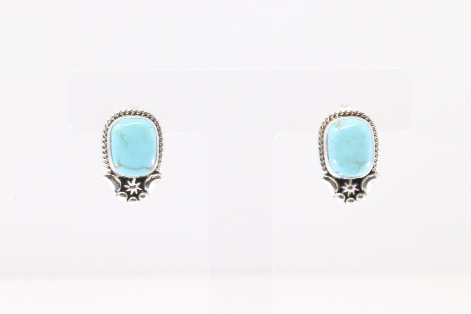 Native America Navajo Sterling Silver Turquoise Post Earring's By Etta Larry.: This is a Native America Navajo Sterling Silver Turquoise Post Earring's By Etta Larry.