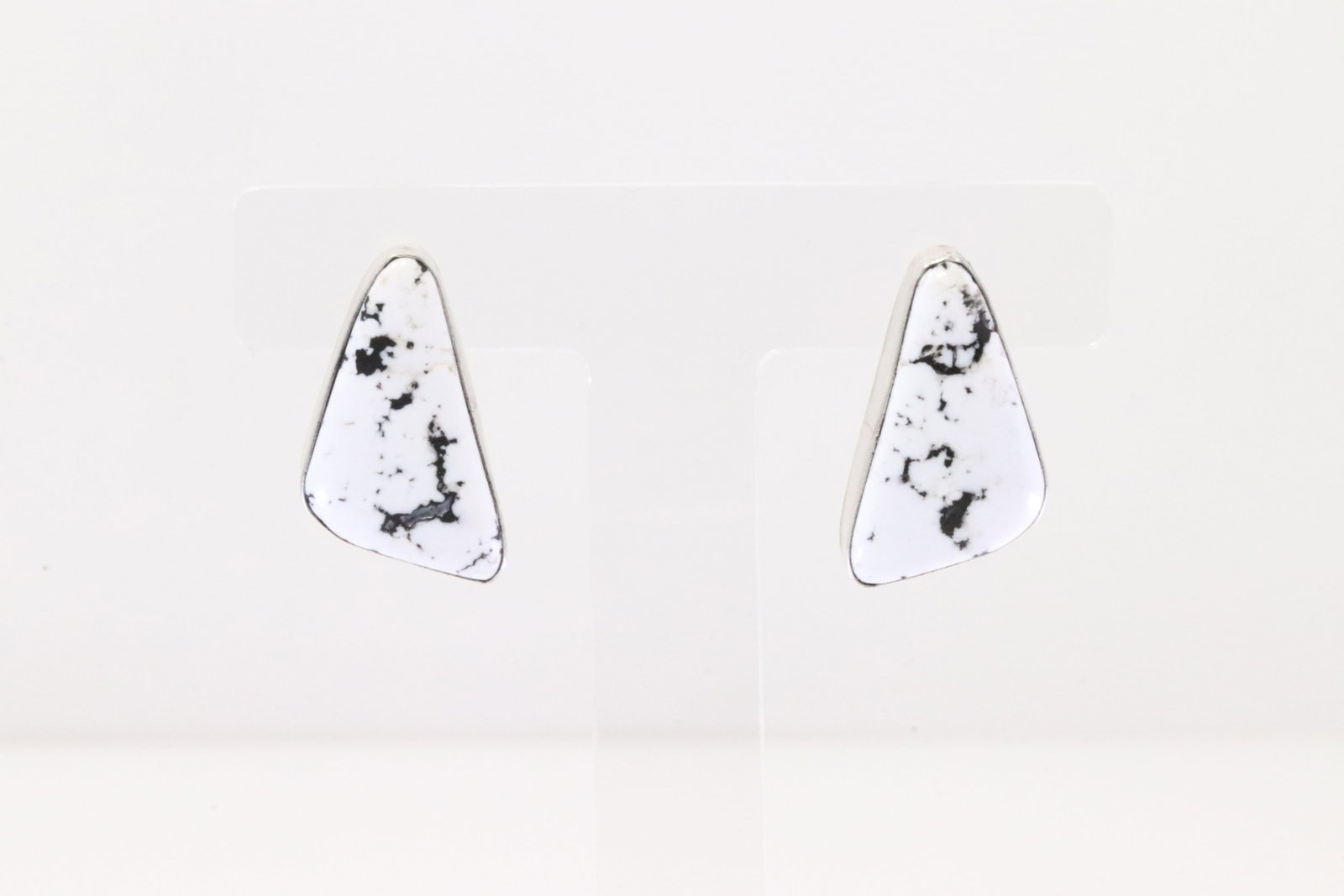 Native America Navajo Sterling Silver White Buffalo Post Earring's By Judith Dixon.: This is a Native America Navajo Sterling Silver White Buffalo Post Earring's By Judith Dixon.
