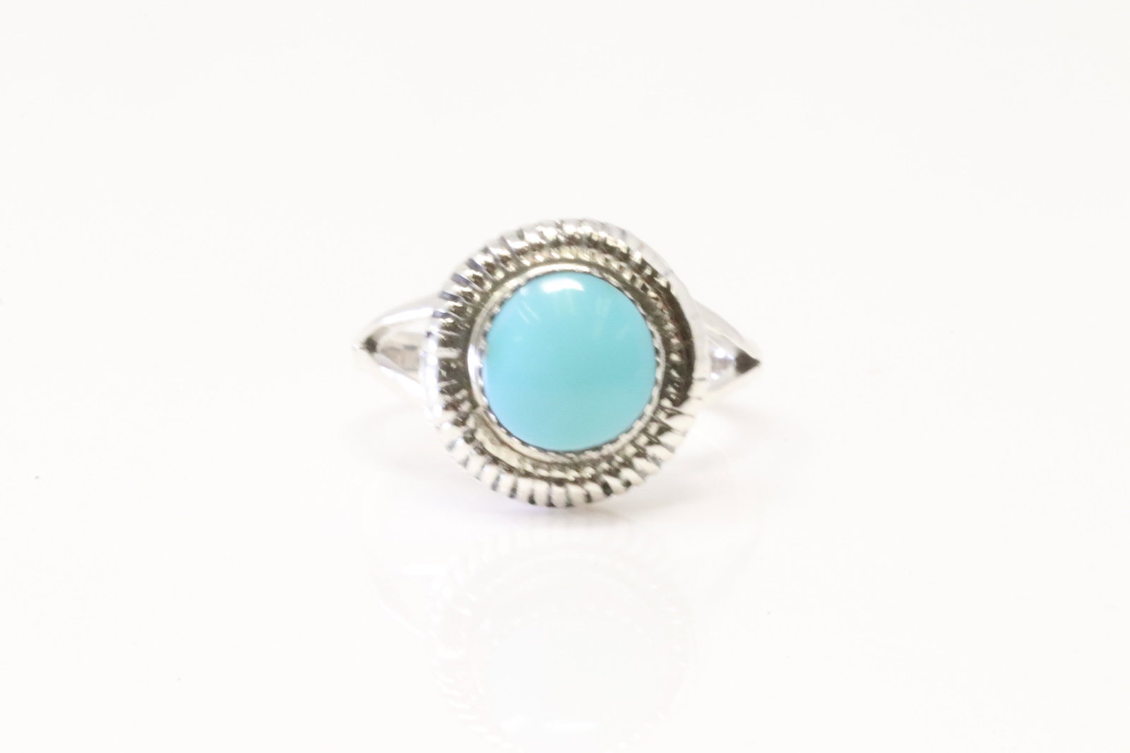 Native America Navajo Sterling Silver Turquoise Ring By Sharon Clark.: This is a Native America Navajo Sterling Silver Turquoise Ring By Sharon Clark. Ring size: 5.00.