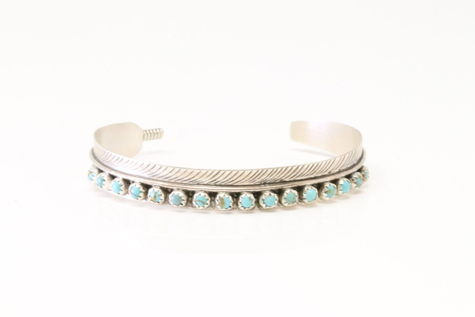 Native America Navajo Sterling Silver Turquoise Feather Bracelet Cuff By Aaron Davis.: This is a Native America Navajo Sterling Silver Turquoise Feather Bracelet Cuff By Aaron Davis.