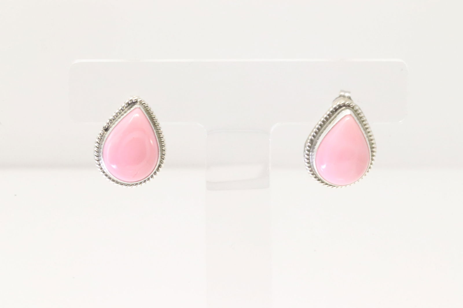 Native America Navajo Sterling Silver Pink Conch Shell Post Earring's By Byron Begay. (1 of 4)