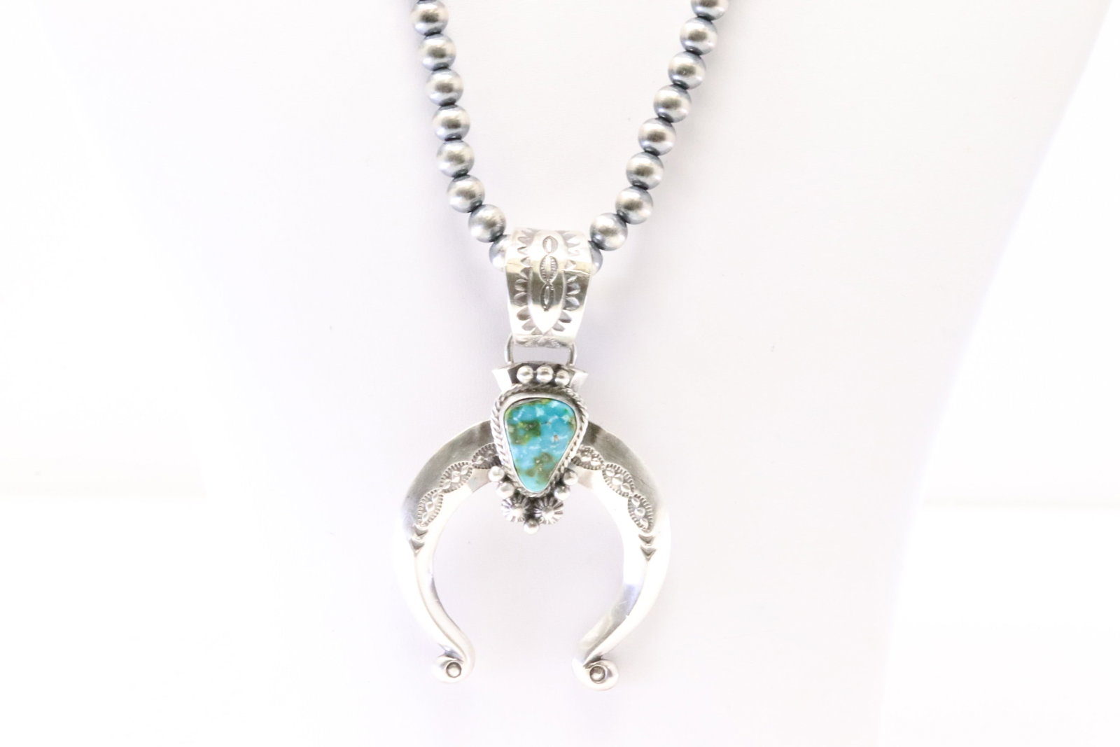 Native America Navajo Sterling Silver Sonora Gold Turquoise Naja Necklace By Samuel Yellowhair.: This is a Native America Navajo Sterling Silver Sonora Gold Turquoise Naja Necklace By Samuel Yellowhair. Necklace lenth: 16.00"