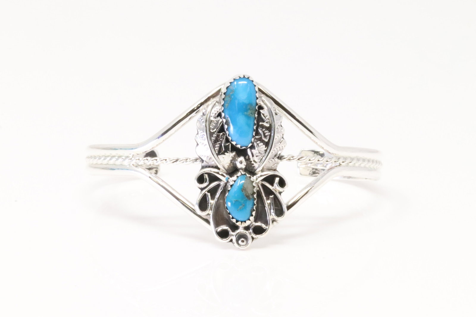 Native America Navajo Sterling Silver Turquoise Bracelet Cuff By Harry B Yazzie.: This is a Native America Navajo Sterling Silver Turquoise Bracelet Cuff By Harry B Yazzie.