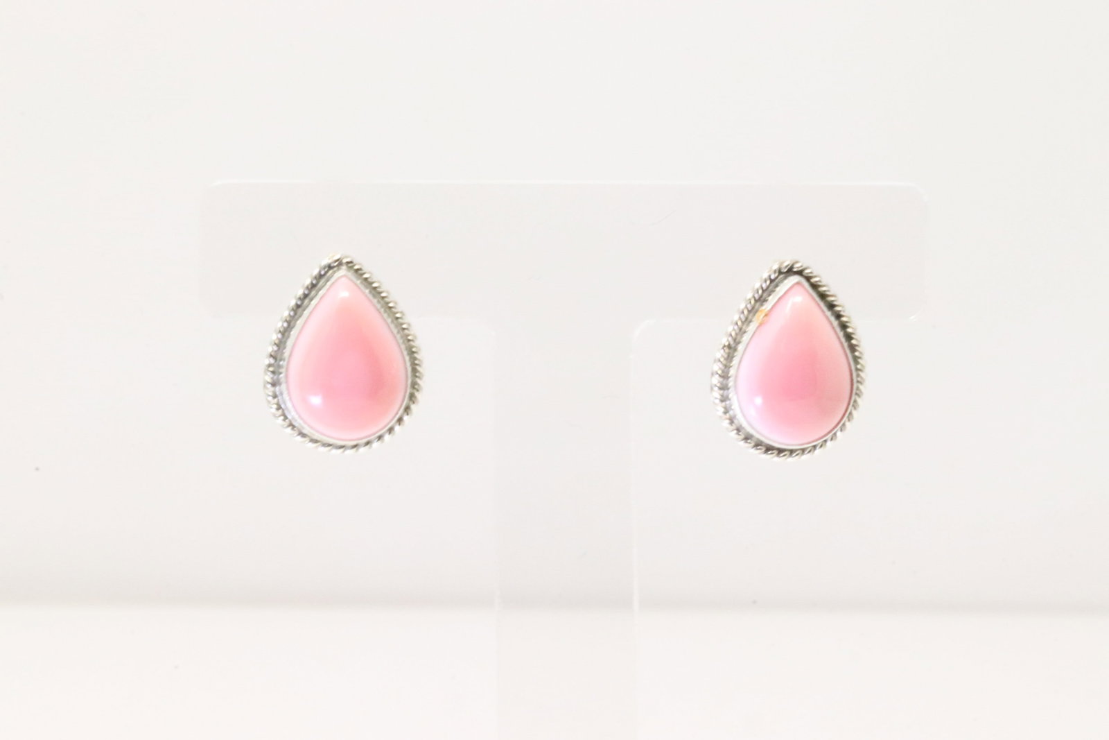 Native America Navajo Sterling Silver Pink Conch Shell Post Earring's By Byron Begay.: This is a Native America Navajo Sterling Silver Pink Conch Shell Post Earring's By Byron Begay.