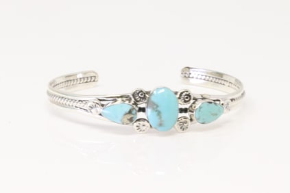 Native America Navajo Sterling Silver Turquoise Bracelet By Charlene Yazzie.