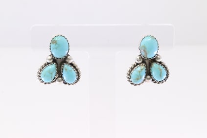 Native America Navajo Sterling Silver Kingman Turquoise Post Earring's By Maxine Ramirez.