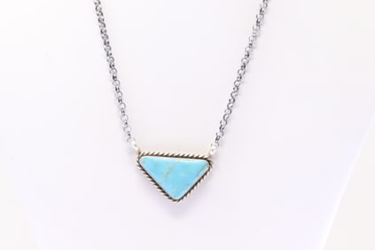Native America Navajo Sterling Silver Kingman Turquoise Necklace By Augustine Largo.