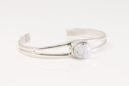 Native America Navajo Sterling Silver White Buffalo Barcelet Cuff By C.F.