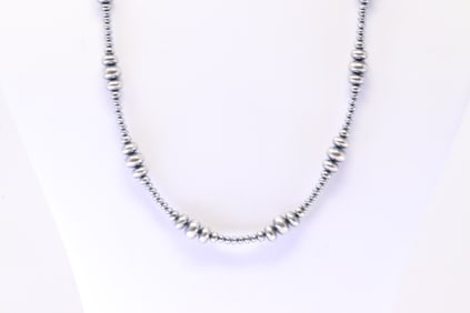 Native America Navajo Sterling Silver Pearl Beaded Necklace.