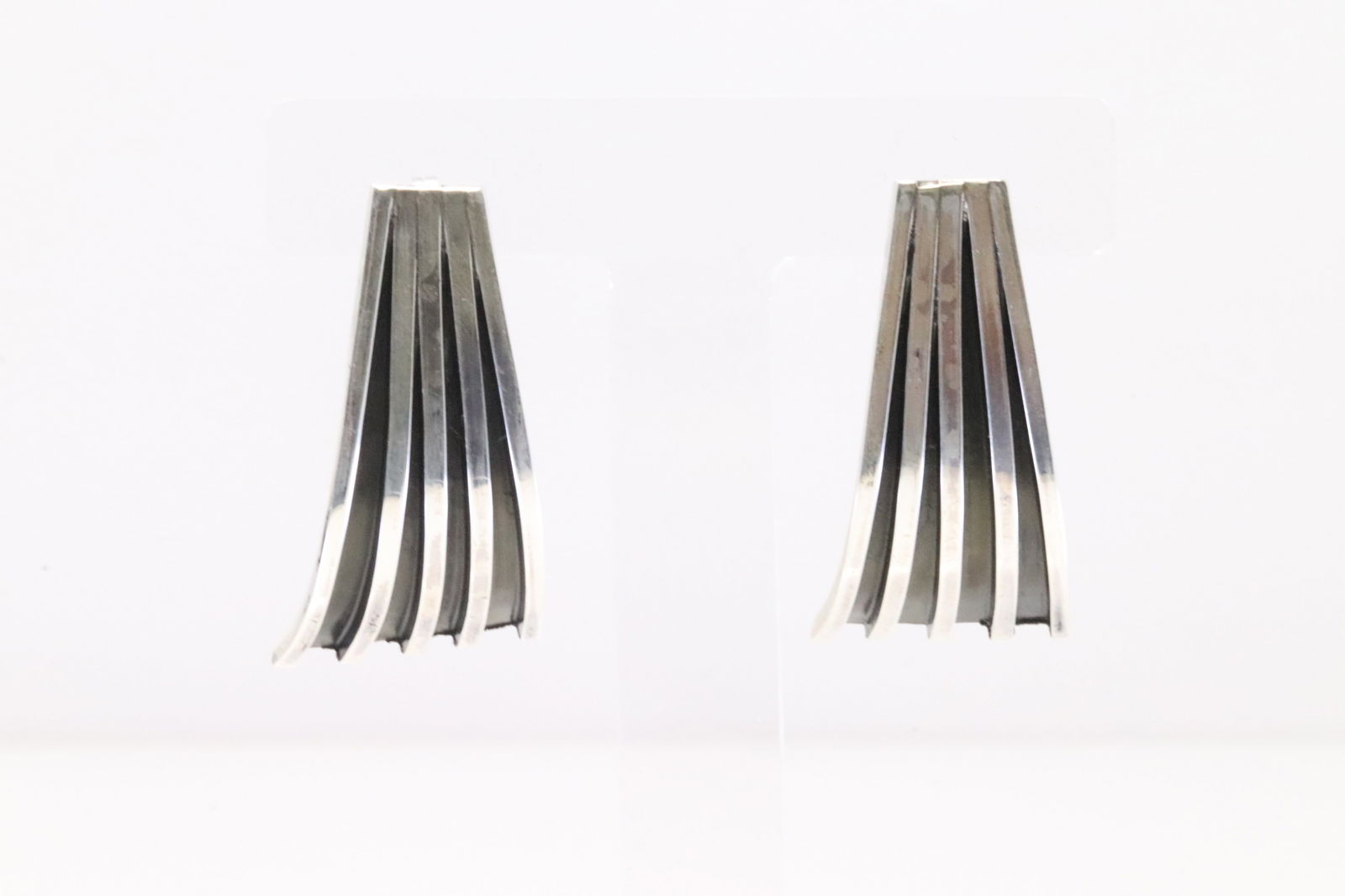 Native America Navajo Sterling Silver Post Earring's By Tom Hawk. (1 of 4)