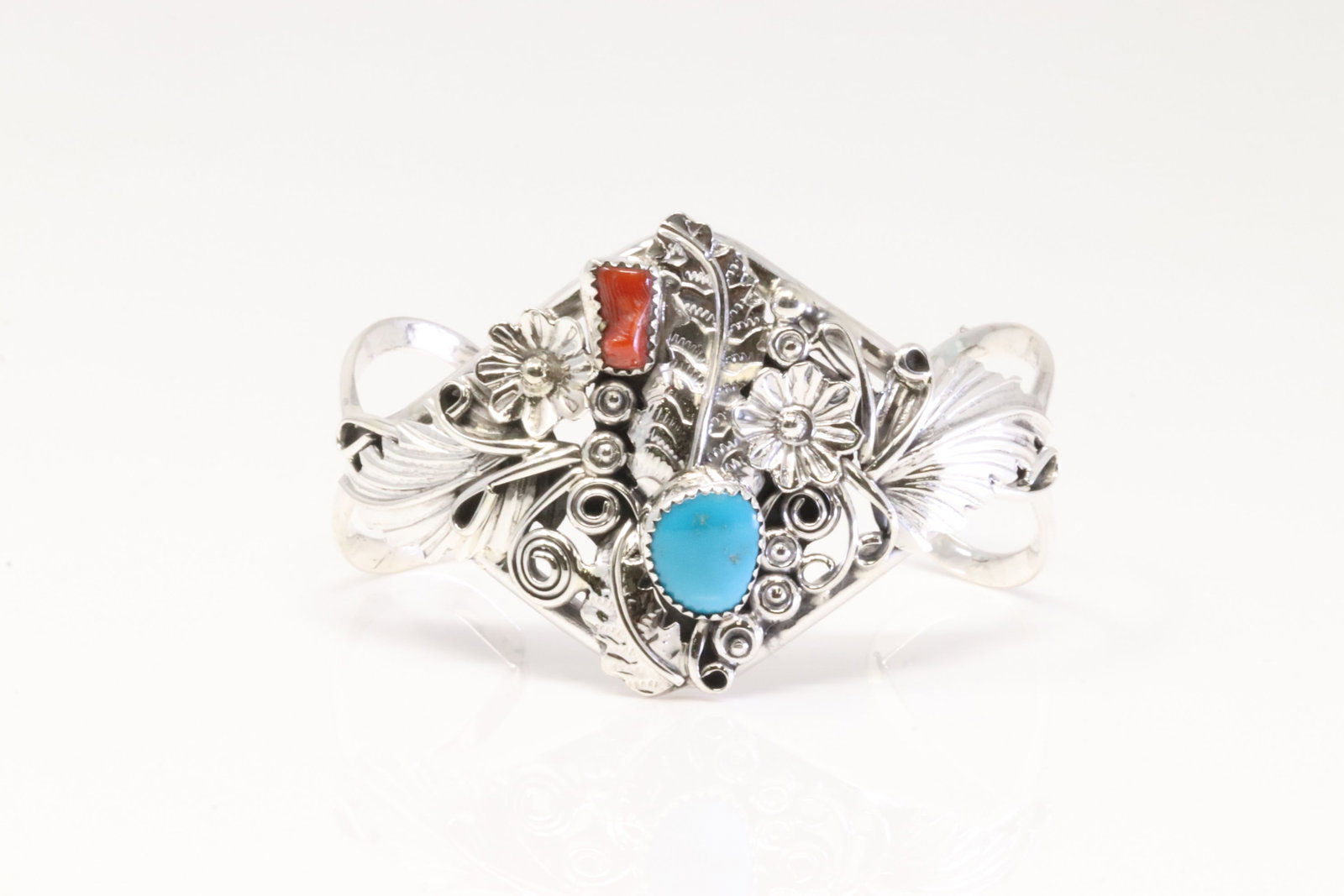Native America Navajo Sterling Silver Coral & Turquoise Bracelet Cuff By Harry B.Yazzie.: This is a Native America Navajo Sterling Silver Coral & Turquoise Bracelet Cuff By Harry B.Yazzie.