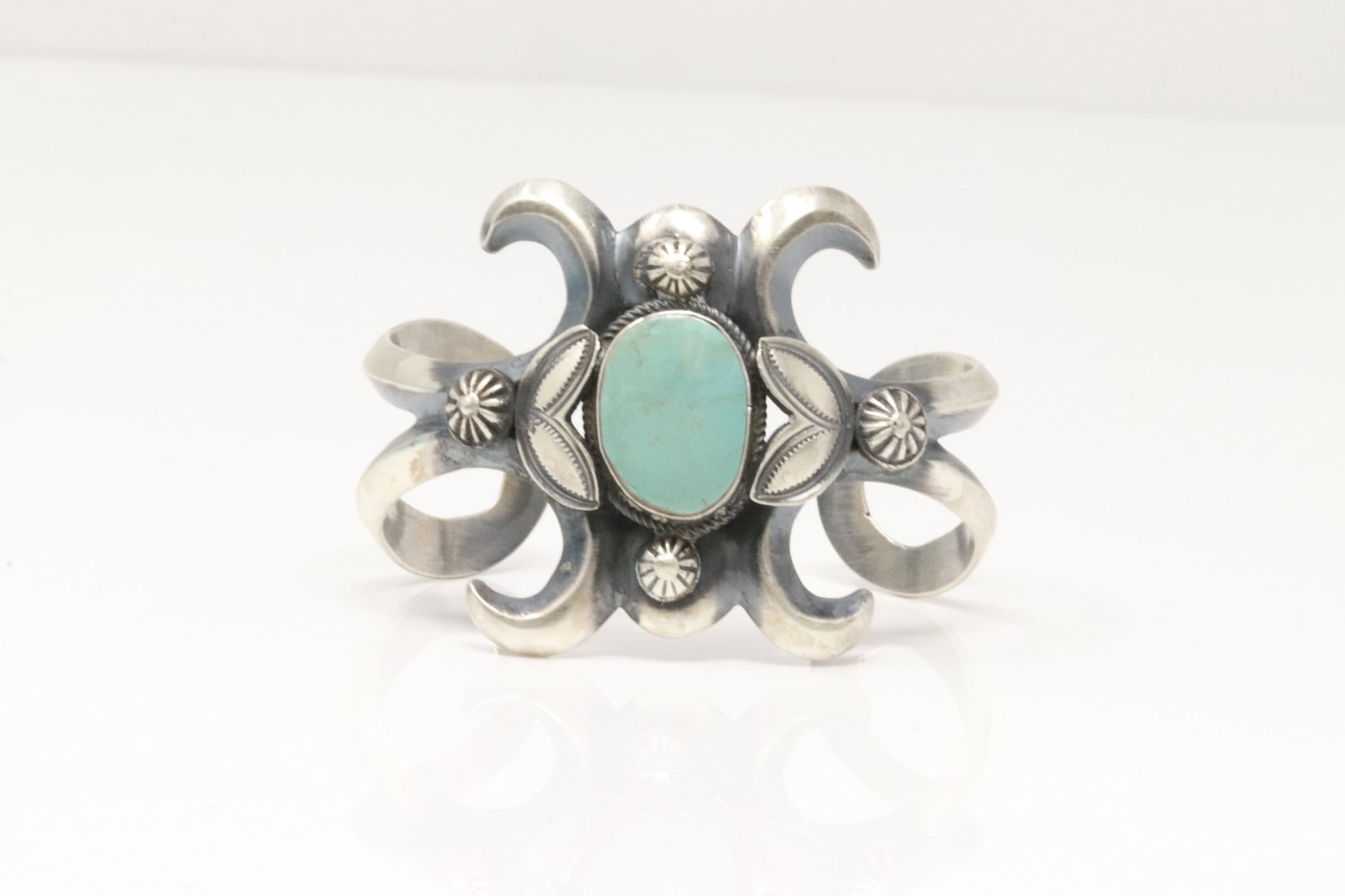 Native America Navajo Sterling Silver Turquoise Bracelet Cuff By Henrry Morgan. (1 of 4)