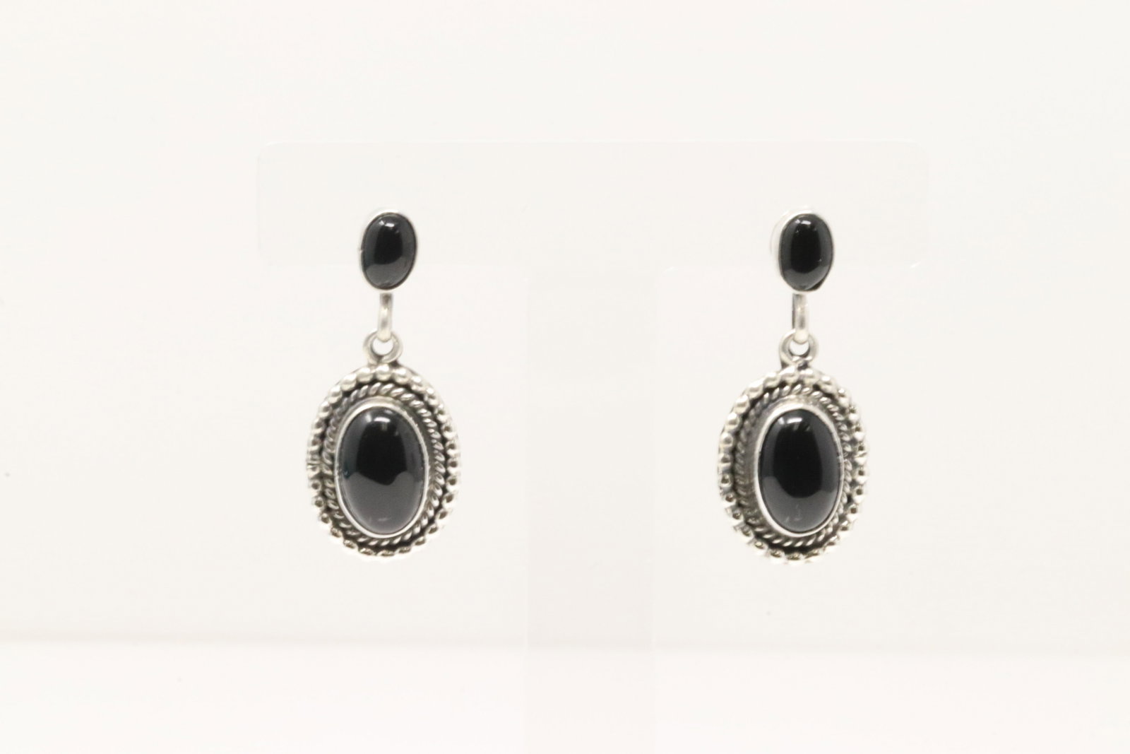 Native American Navajo Sterling Silver Black Onyx Post / Dangling Earring's By Verley Betone.: This is a Native American Navajo Sterling Silver Black Onyx Post / Dangling Earring's By Verley Betone.