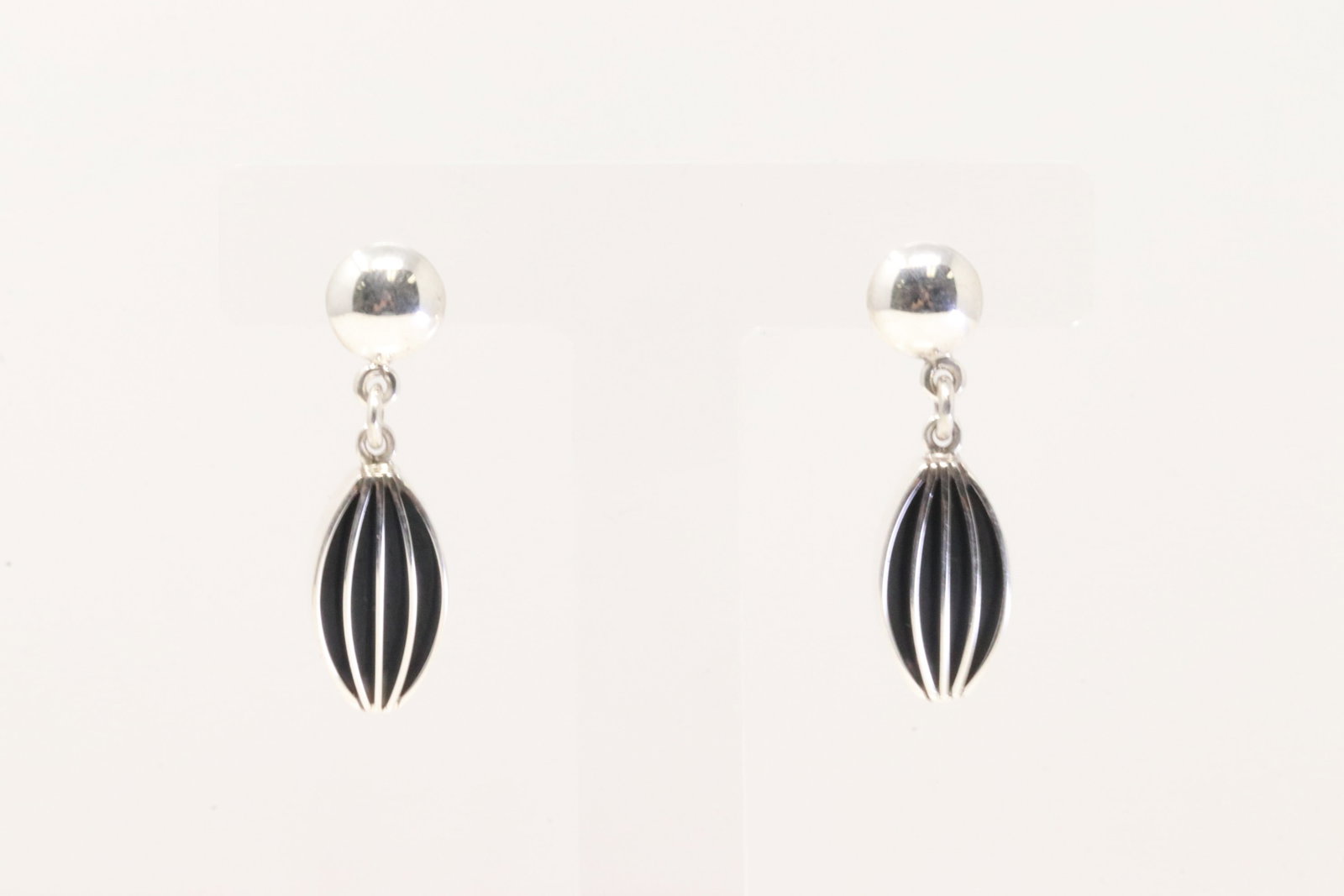 Native America Navajo Sterling Silver Post / Dangaling Earring's By James Bahe.: This is a Native America Navajo Sterling Silver Post / Dangaling Earrings By James Bahe.