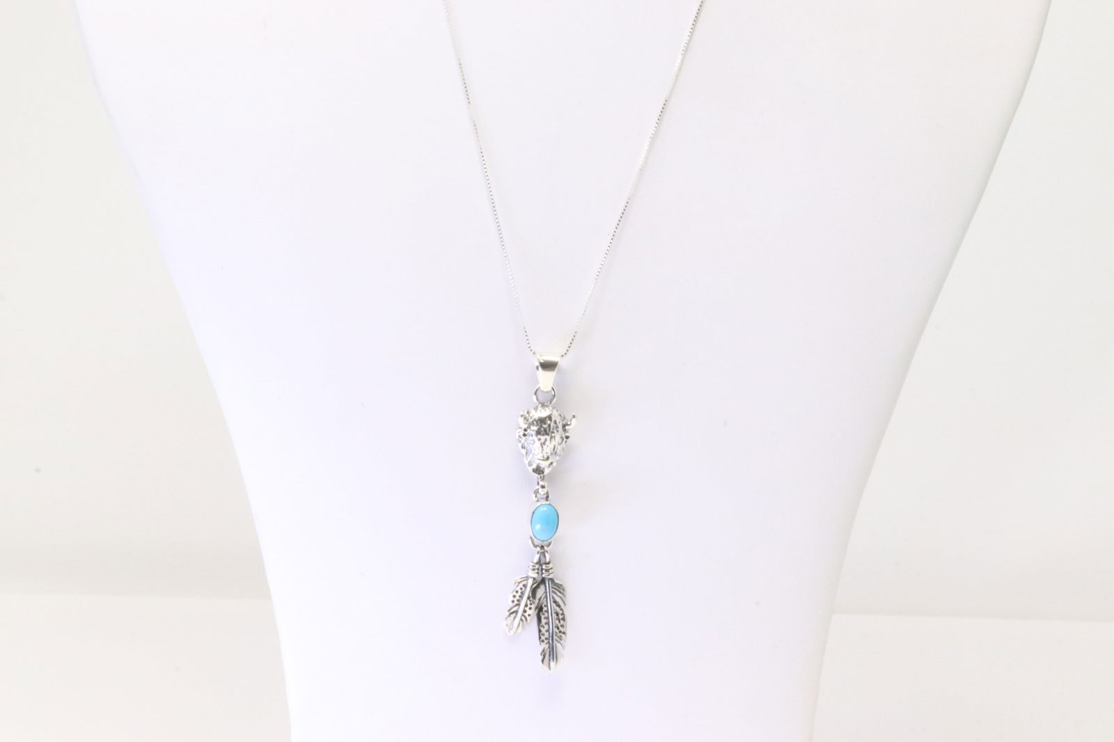 Native America Navajo Sterling Silver Turquoise Buffalo Head Pendant & 925 Necklace. (1 of 4)