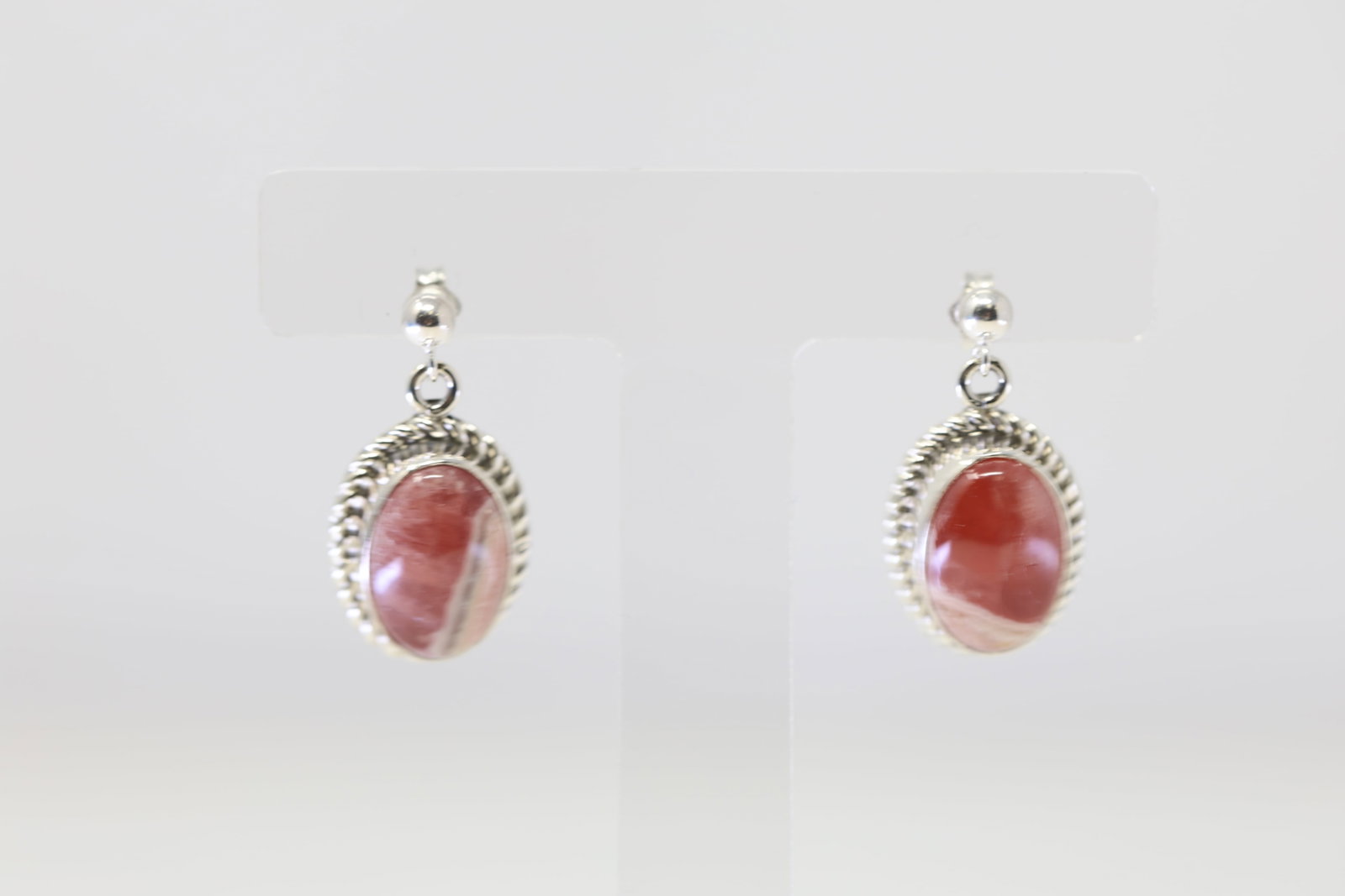 Native America Navajo Sterling Silver Spiny Oyster Post / Dangling Earring's By S.L.: This is a Native America Navajo Sterling Silver Spiny Oyster Post / Dangling Earring's By S.L.