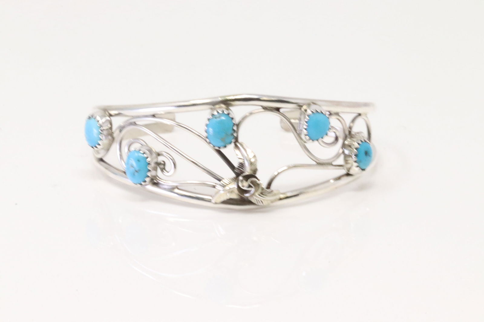 Native America Navajo Sterling Silver Turquoise Bracelet Cuff By Max Calladitto. (1 of 4)