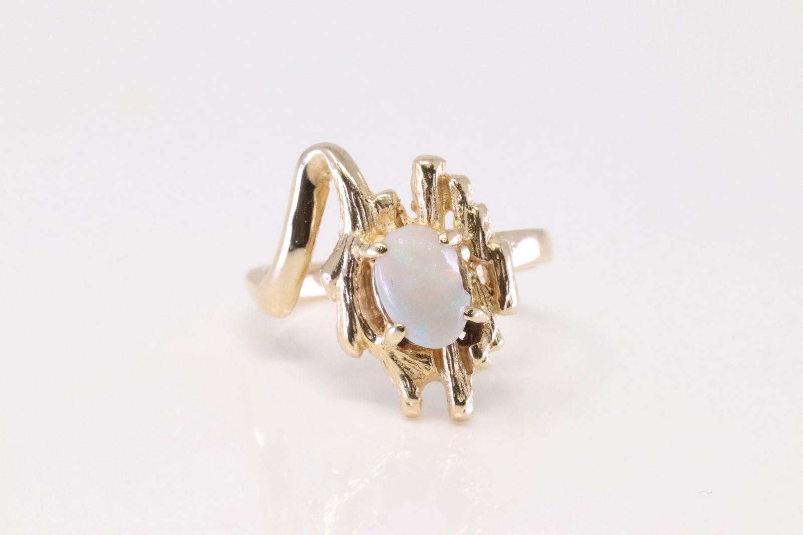 Opal Ring 14Kt. (1 of 4)