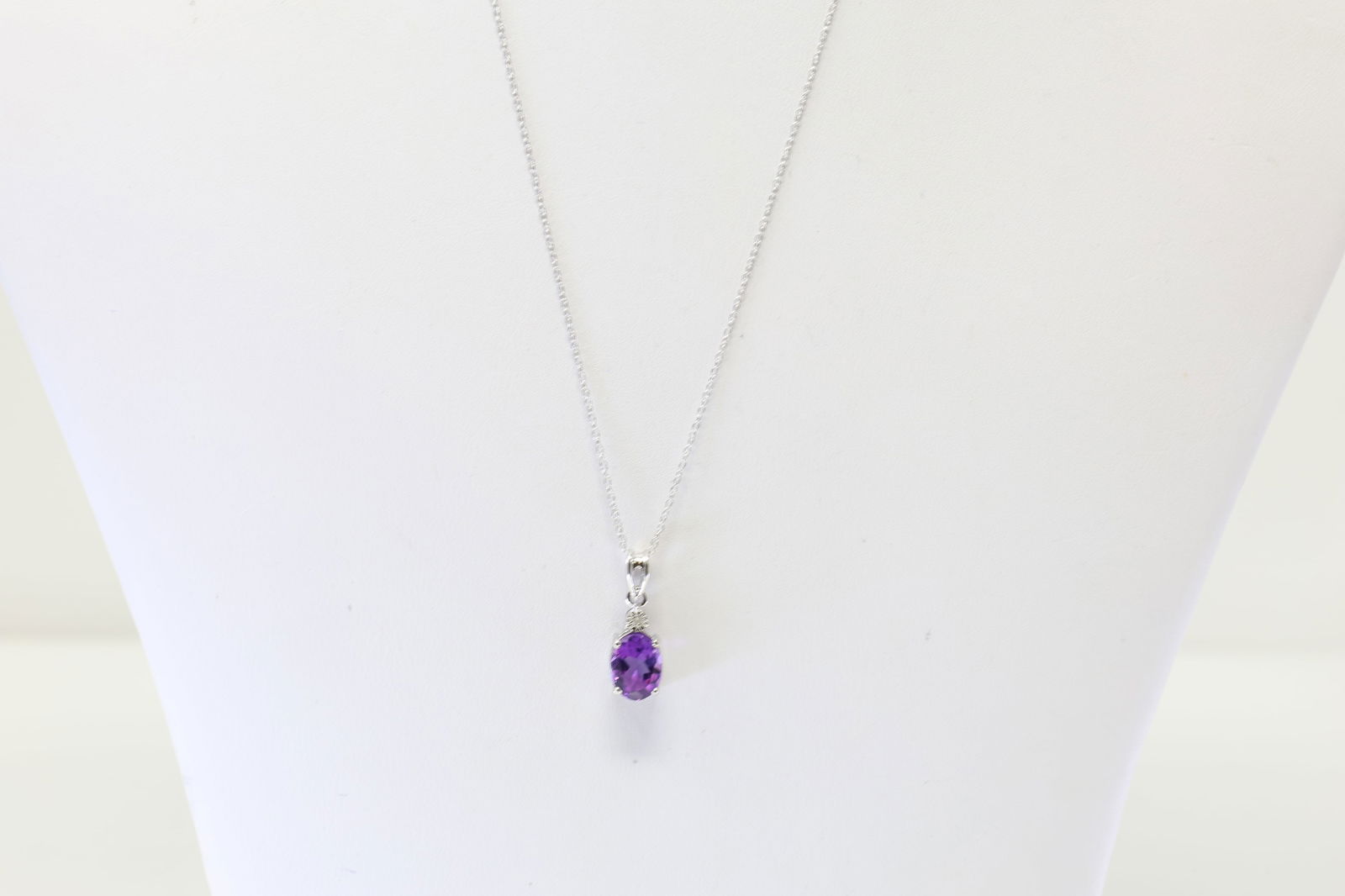 Amethyst & Diamond Pendant / Necklace 10Kt. (1 of 3)