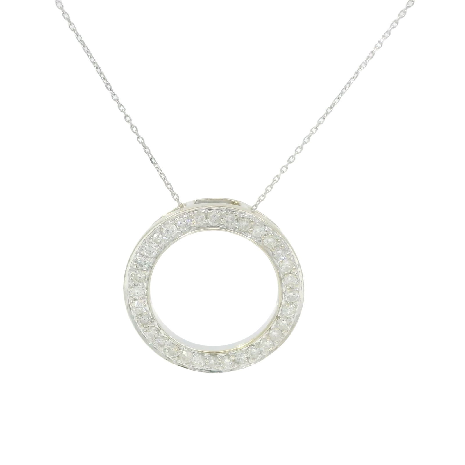18kt Diamond Circle Pendant (1 of 4)