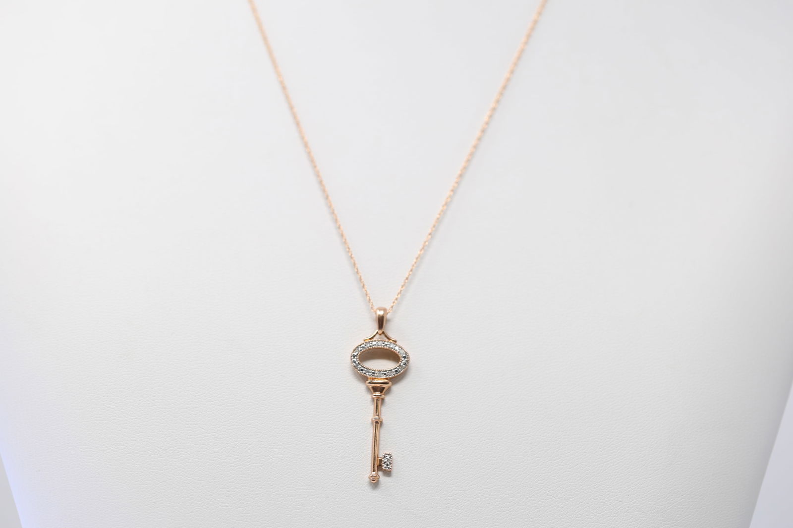 Diamond Key Necklace 10Kt. (1 of 4)