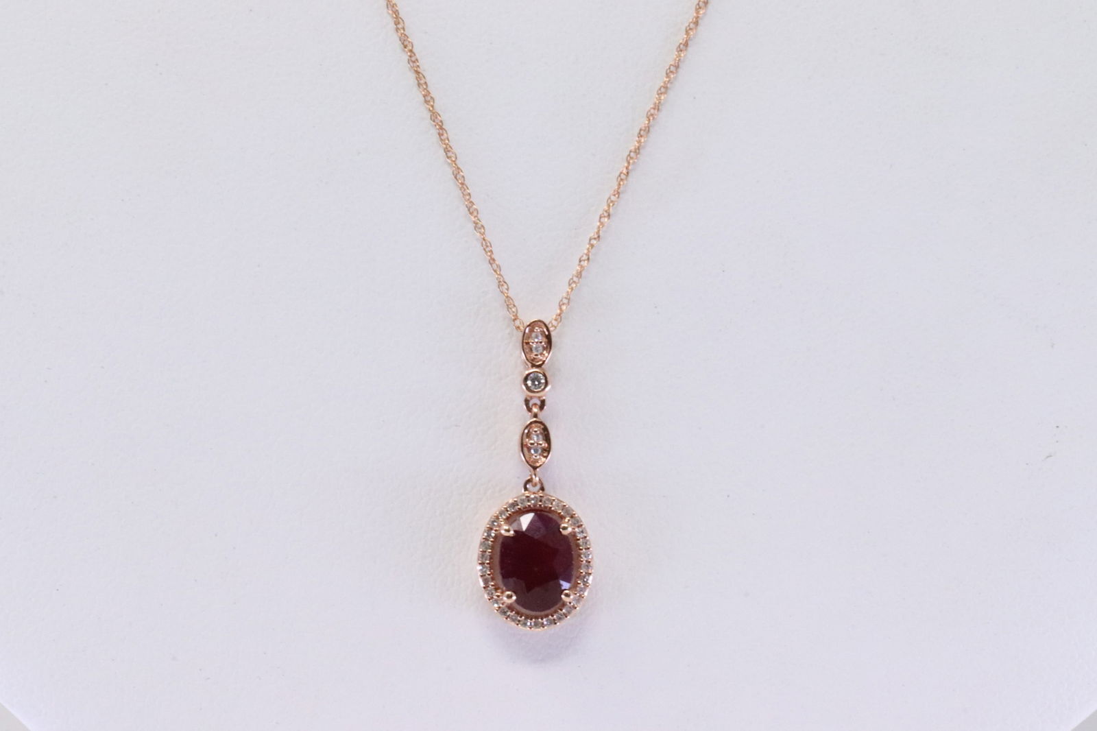 Ruby & Diamond Pendant / Necklace 10Kt. (1 of 4)