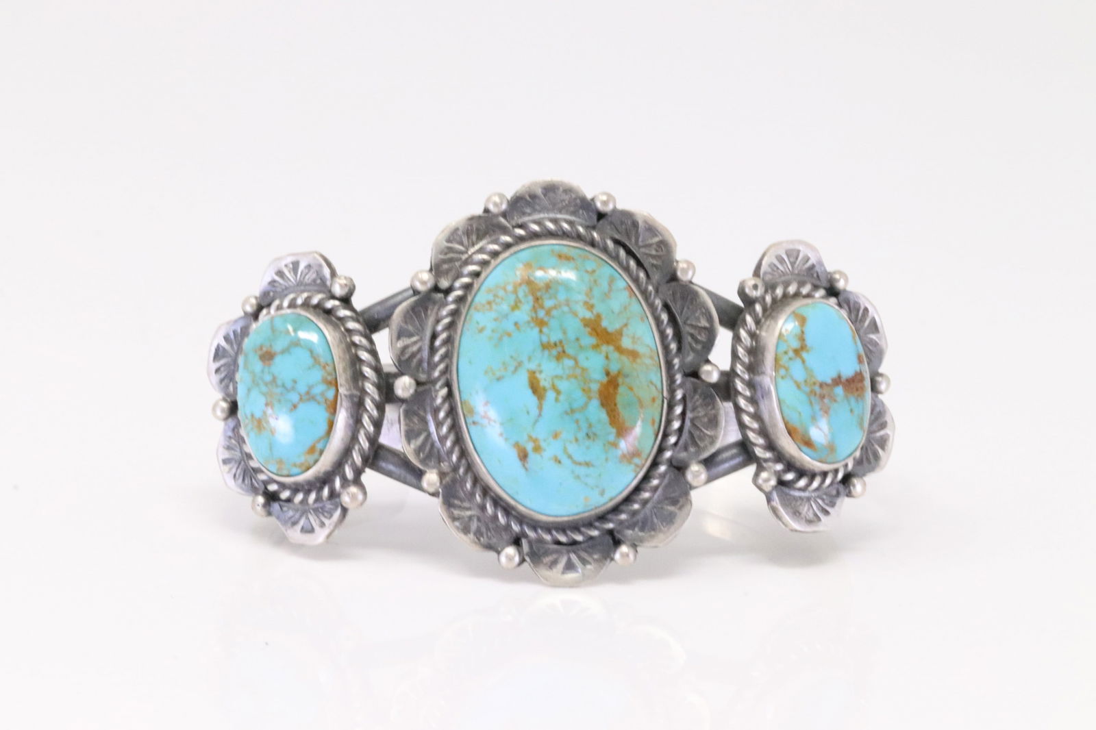 Native America Navajo Sterling Silver Kingman Turquoise Bracelet Cuff By Jeff James Jr. (1 of 4)