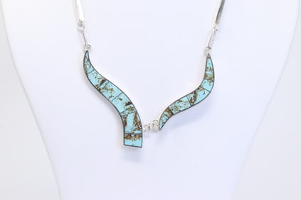 Native America Navajo Sterling Silver Kingman Turquoise Inlay Necklace By H.Smith.