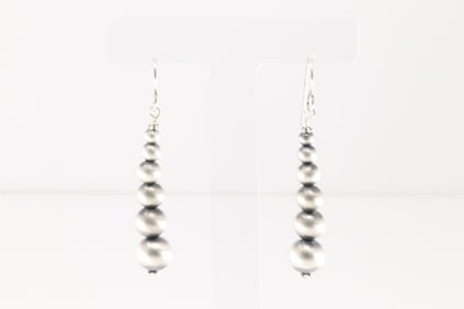 Native America Navajo Sterling Silver Pearl Beaded Dangling Earring's.