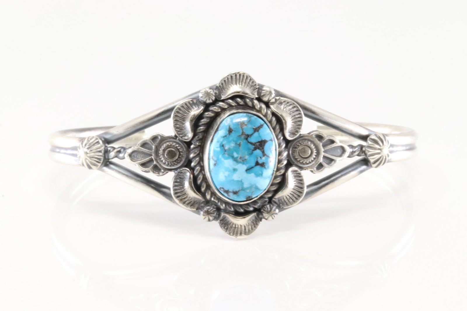 Native America Navajo Sterling Silver Kingman Turquoise Bracelet By Robert Shakey. (1 of 4)