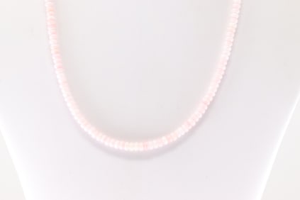 Native America Navajo Sterling Silver Pink Stone Necklace.