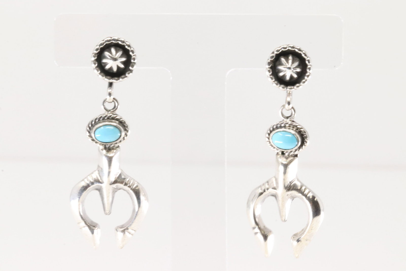 Native American Navajo Sterling Silver Turquoise Naja Post / Dangling Earring's By Gary Shorty.: This is a Native American Navajo Sterling Silver Turquoise Naja Post / Dangling Earring's By Gary Shorty.