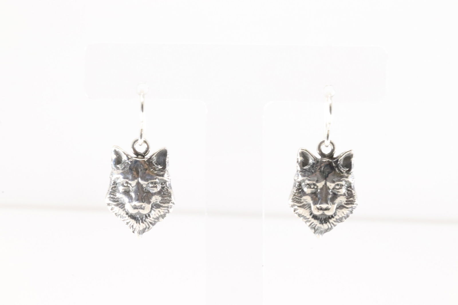 Native America Navajo Sterling Silver Wolf Dangling Earring's. (1 of 3)