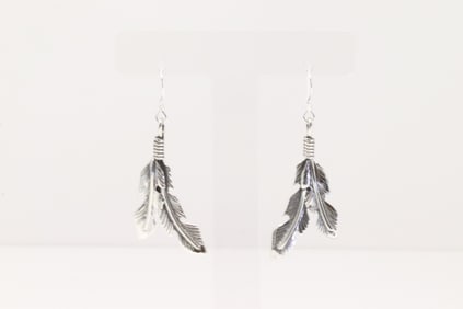Native American Navajo Sterling Silver Feather Dangaling Earrings By Louise Joe.