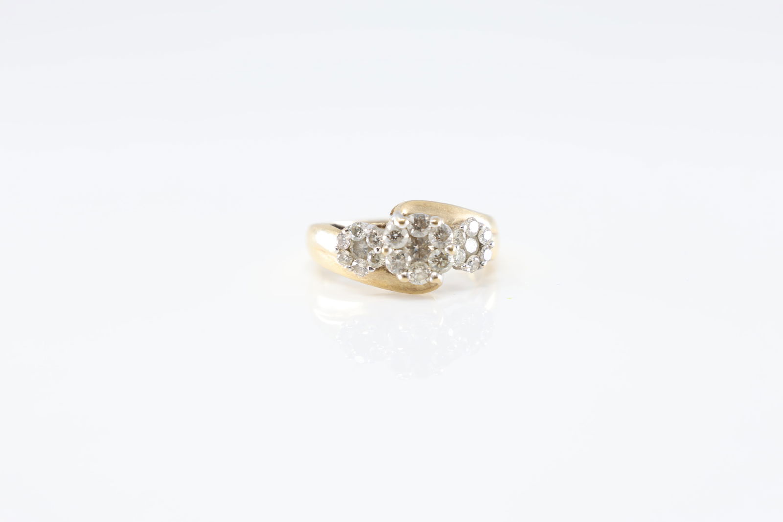 Diamond Ring 10Kt. (1 of 4)