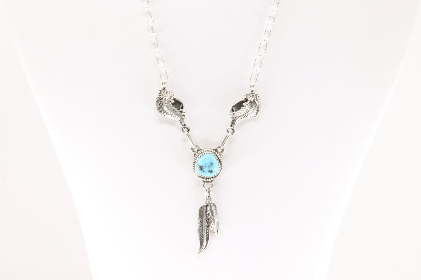 Native America Navajo Sterling Silver Turquoise Leaf & Feather Necklace By Verley Betone.: This is a Native America Navajo Sterling Silver Turquoise Leaf & Feather Necklace By Verley Betone. Necklace length: 18.00"