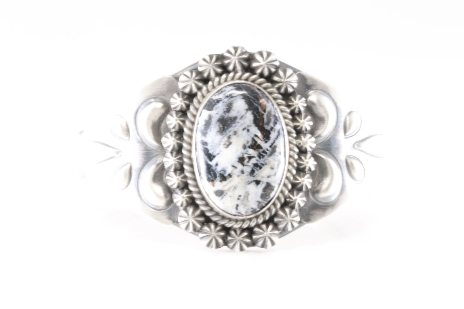 Native America Navajo Sterling Silver White Buffalo Bracelet Cuff By Ray Delgarito. (1 of 4)