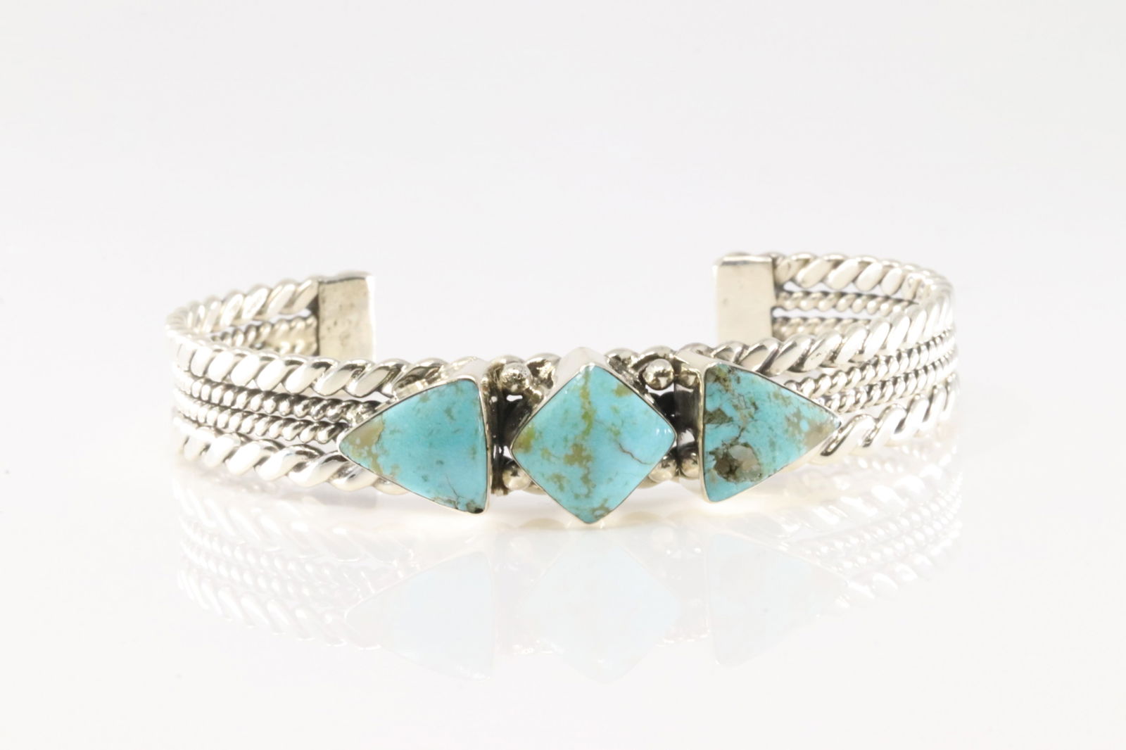 Native America Navajo Sterling Silver Turquoise Bracelet Cuff By Mike Smith.: This is a Native America Navajo Sterling Silver Turquoise Bracelet Cuff By Mike Smith.