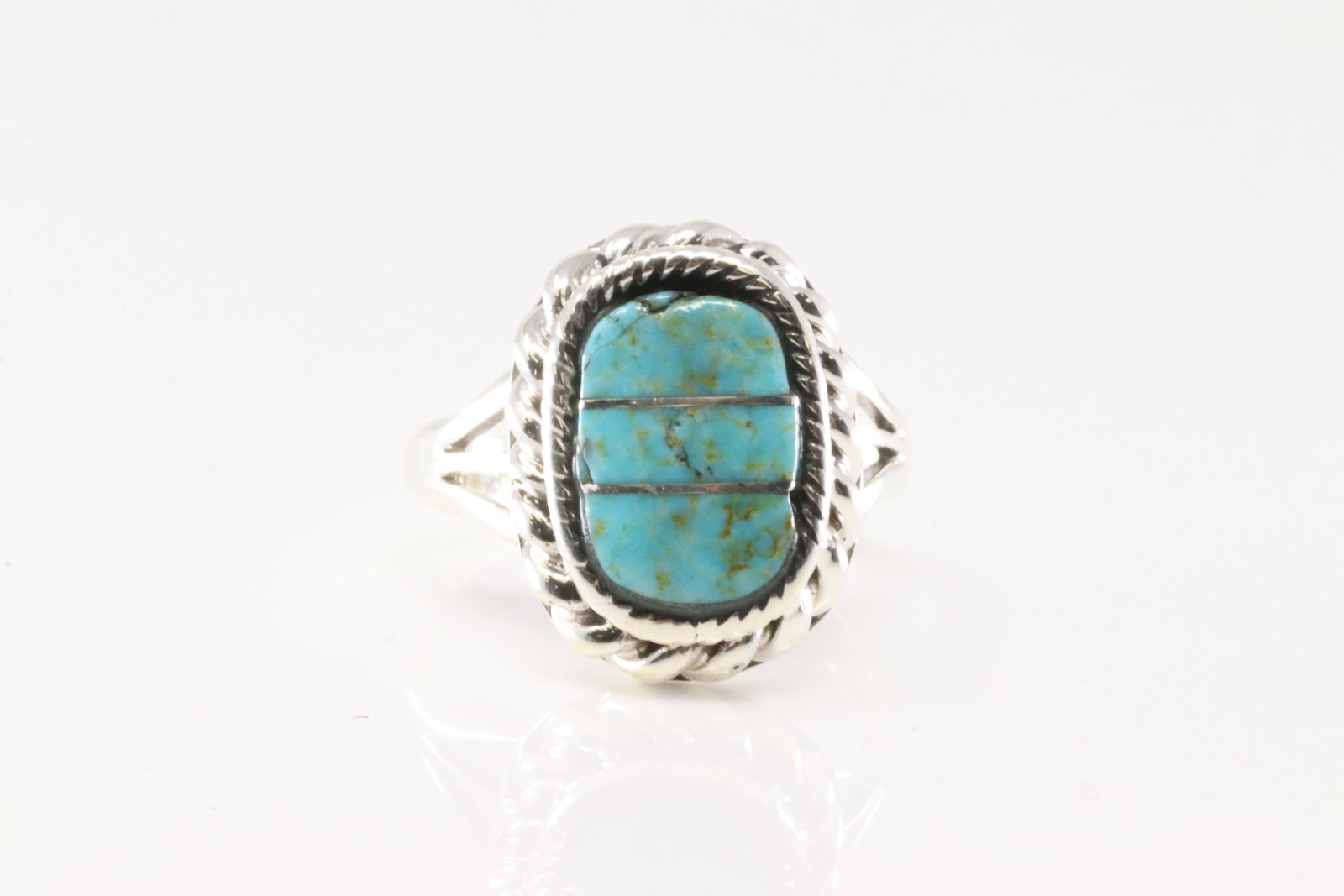 Native America Navajo Sterling Silver Turquoise Ring By James Manygoats.: This is a Native America Navajo Sterling Silver Turquoise Ring By James Manygoats. Ring size: 7.00.