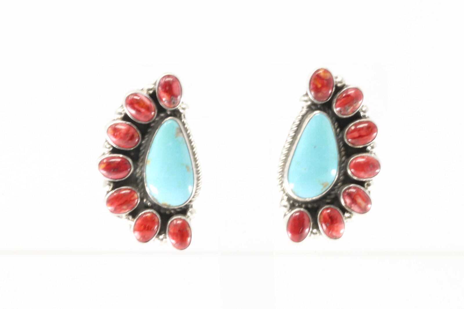 Native America Navajo Sterling Silver Spiny Osyter & Turquoise Post Earring's By Geraldine James.: This is a Native America Navajo Sterling Silver Spiny Osyter & Turquoise Post Earring's By Geraldine James.